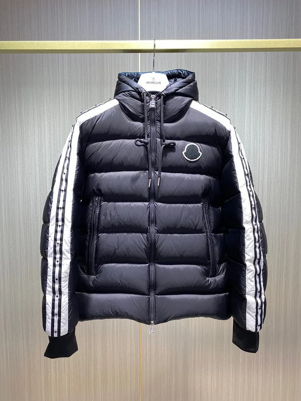 Moncler sz1-5 26yr32