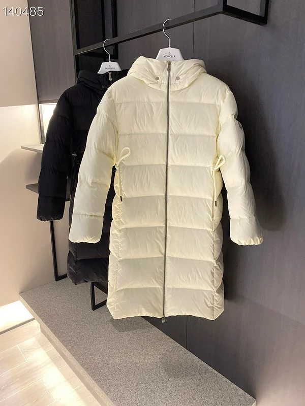 Moncler sz1-5 26yr96