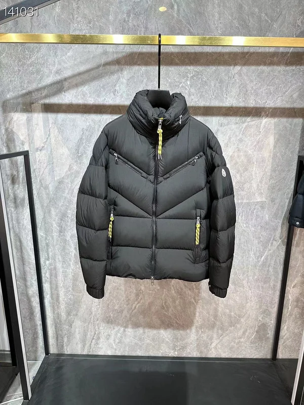 Moncler sz1-5 26yr117