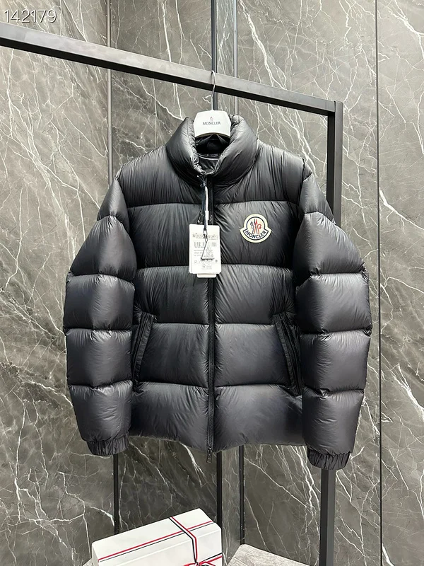 Moncler sz1-5 26yr198
