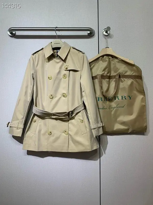 Burberry S-2XL 26yr136