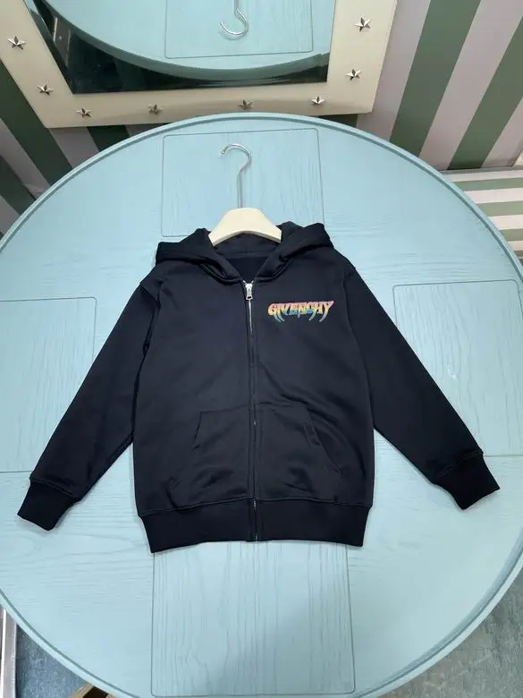 Givenchy sz110-160 09