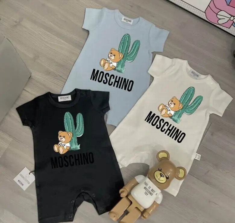 Moschino sz59 66 73 80 85 90 39