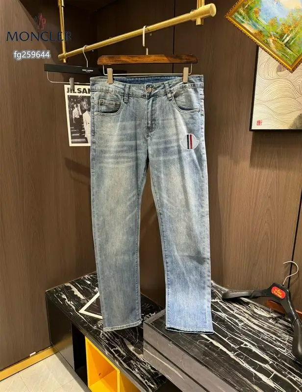 Moncler sz28-38 25tr44