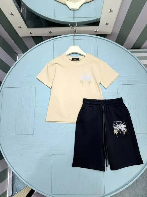 Givenchy sz110-160 31