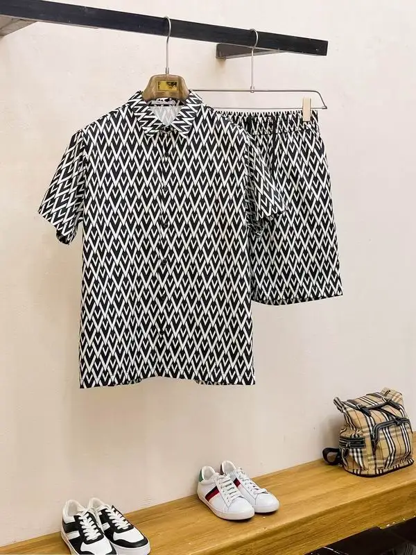 Valentino M-3XL 25cx22