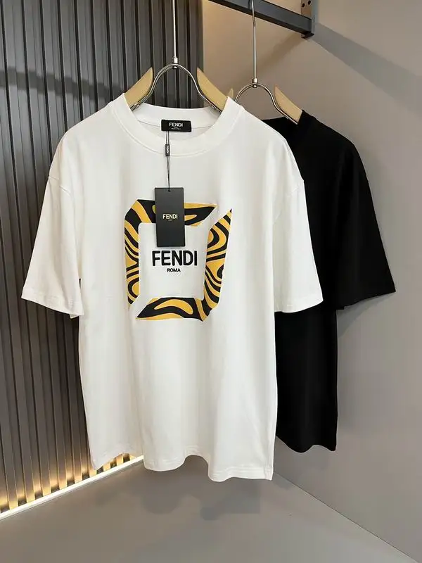 Fendi T Shirt 1026