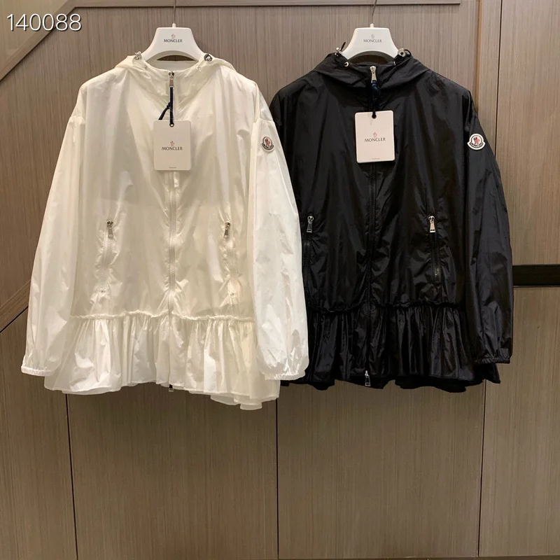 Moncler sz0-2 26yr07