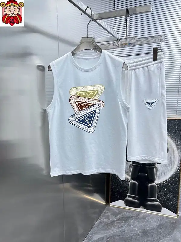 Prada Vest Suits 0828