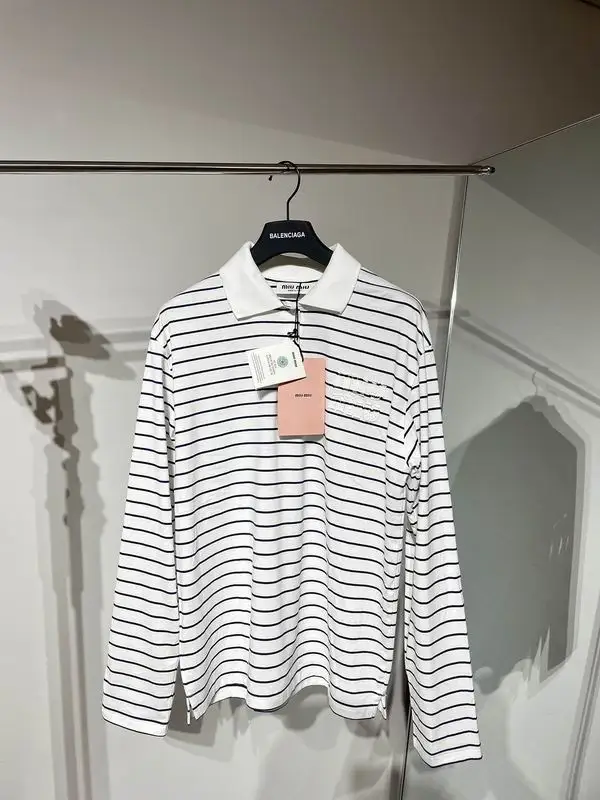 Miumiu 长袖翻领 1028