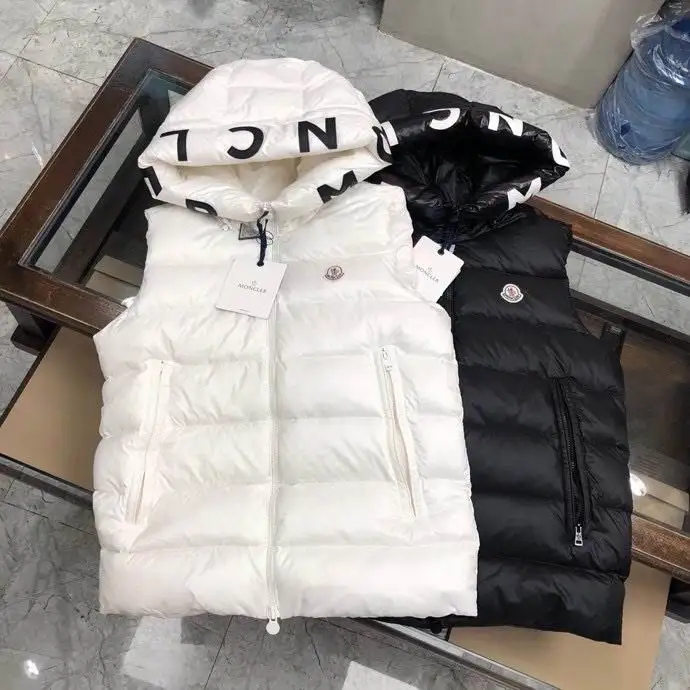 Moncler sz1-5 24cx05