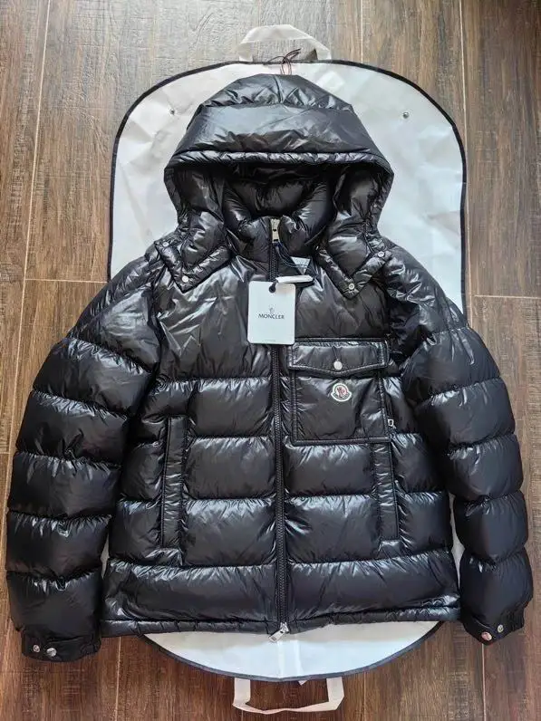 Moncler sz1-5 24cx12