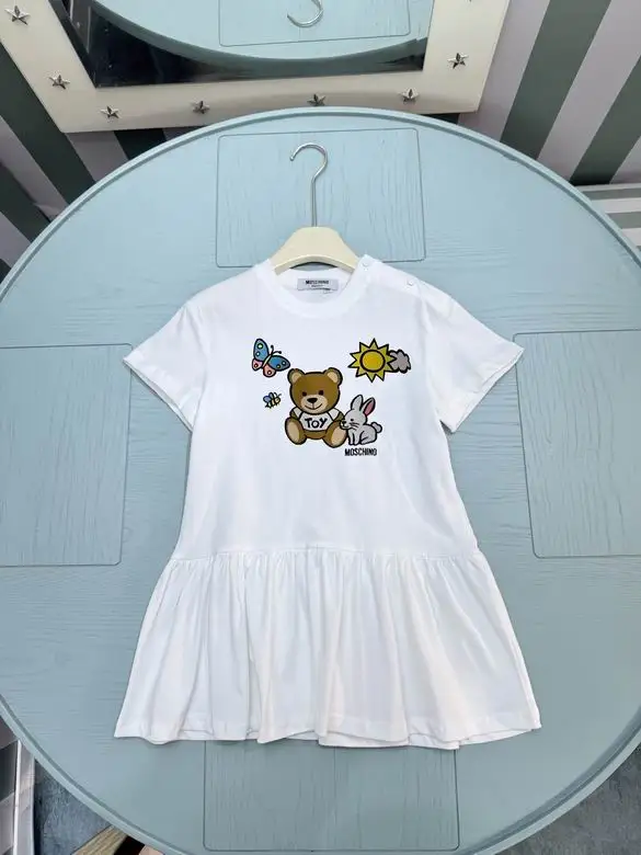 Moschino sz90-150 01