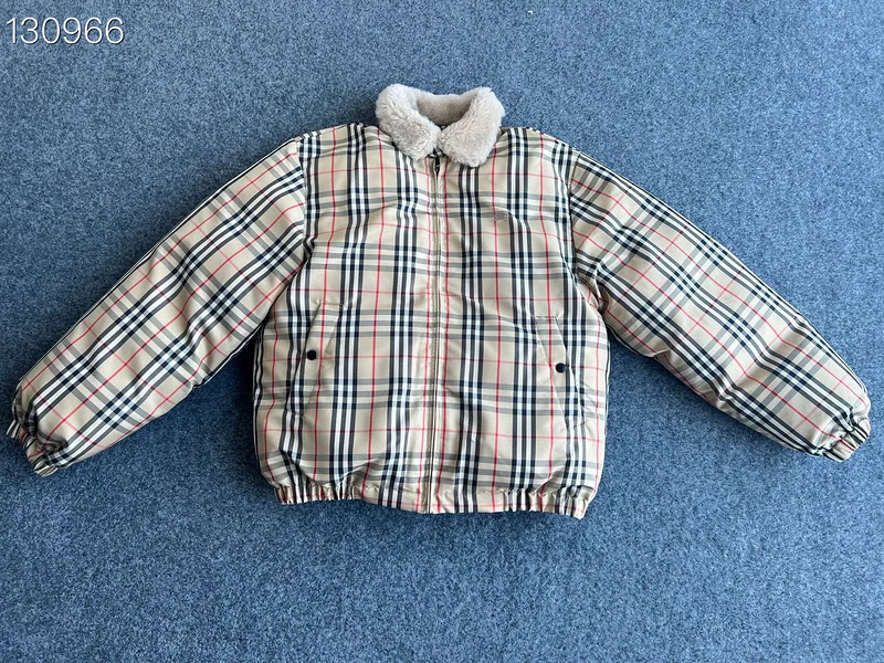Burberry S-XL 26yr03