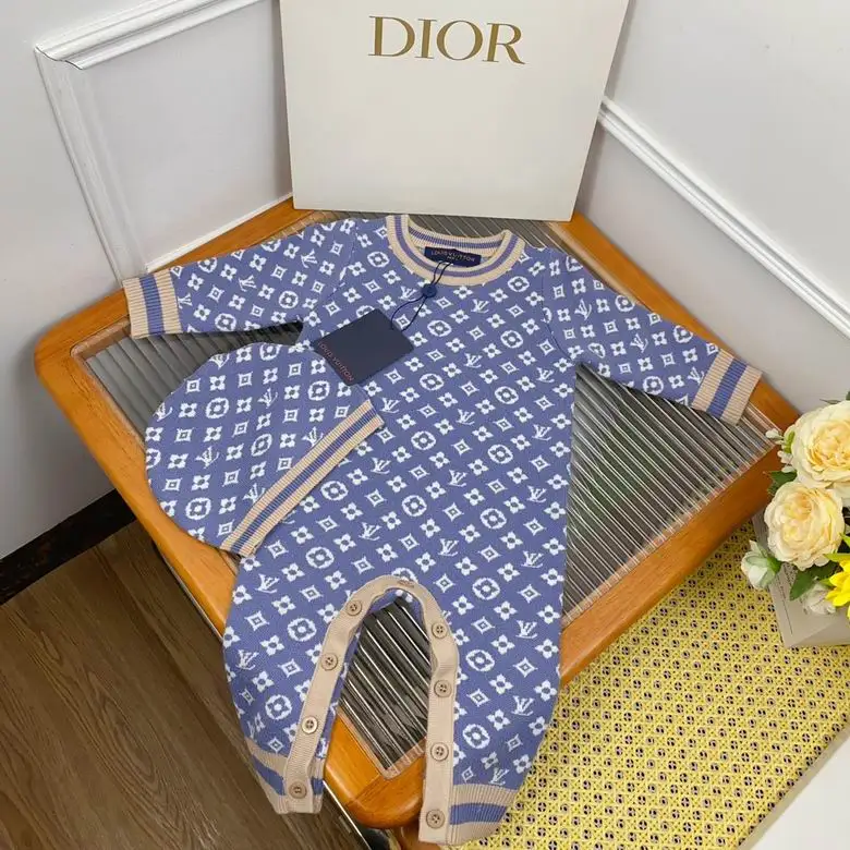 LV Baby Clohes 0819