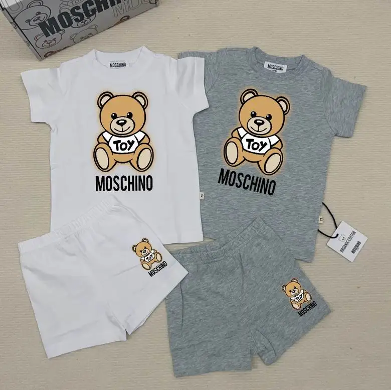 Moschino sz73-100 83