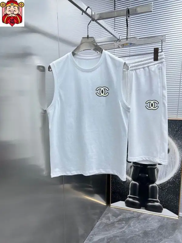 Chanel Vest Suits 0828