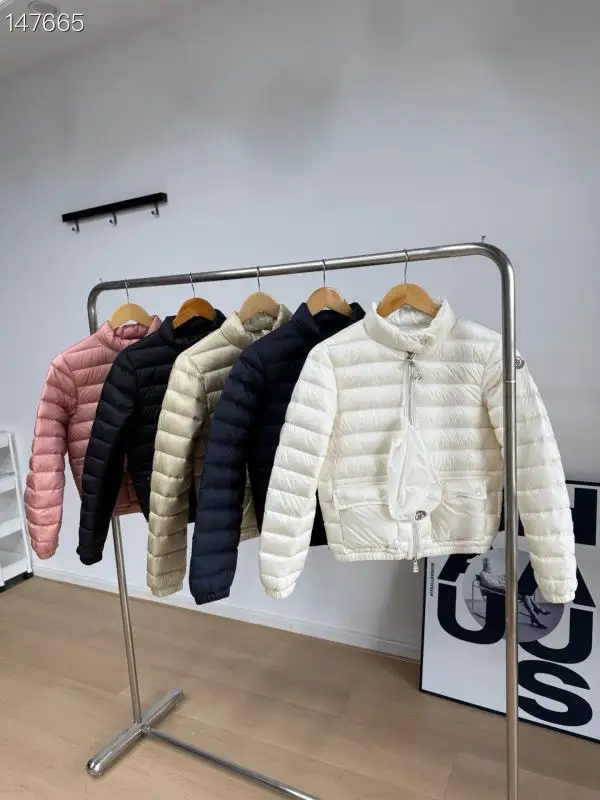 Moncler sz1-4 26yr47