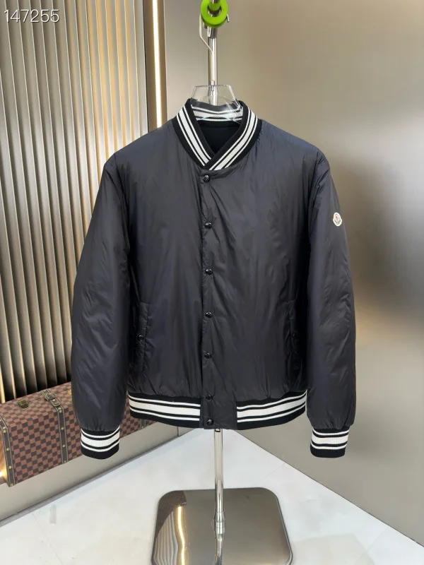 Moncler sz1-5 26yr97