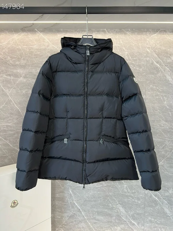 Moncler sz1-4 26yr165