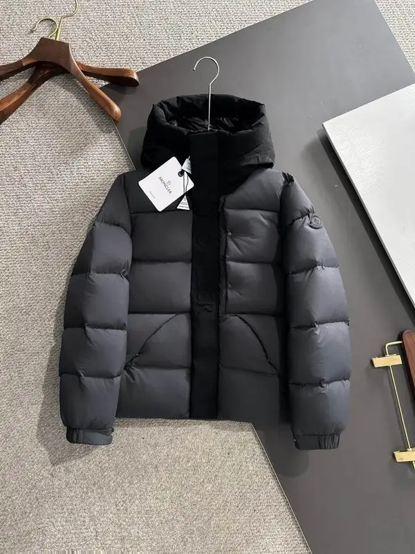 Moncler sz1-5 dltx19