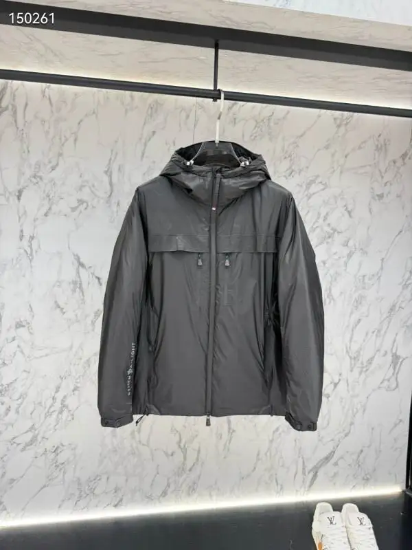Moncler sz1-5 26yr248