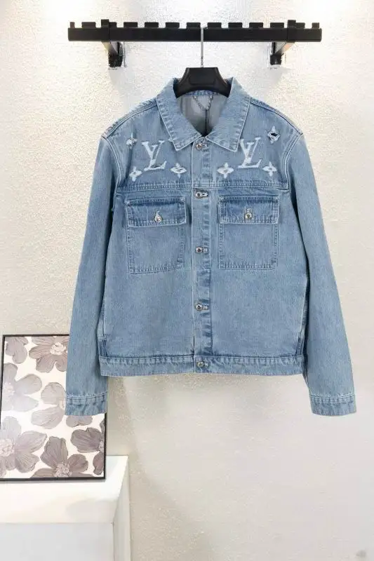 LV sz46-52 tntxK7136