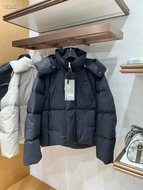 Canada Goose S-XL 26yr116