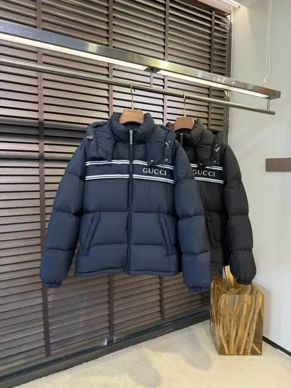 Gucci sz42-50 26yr56