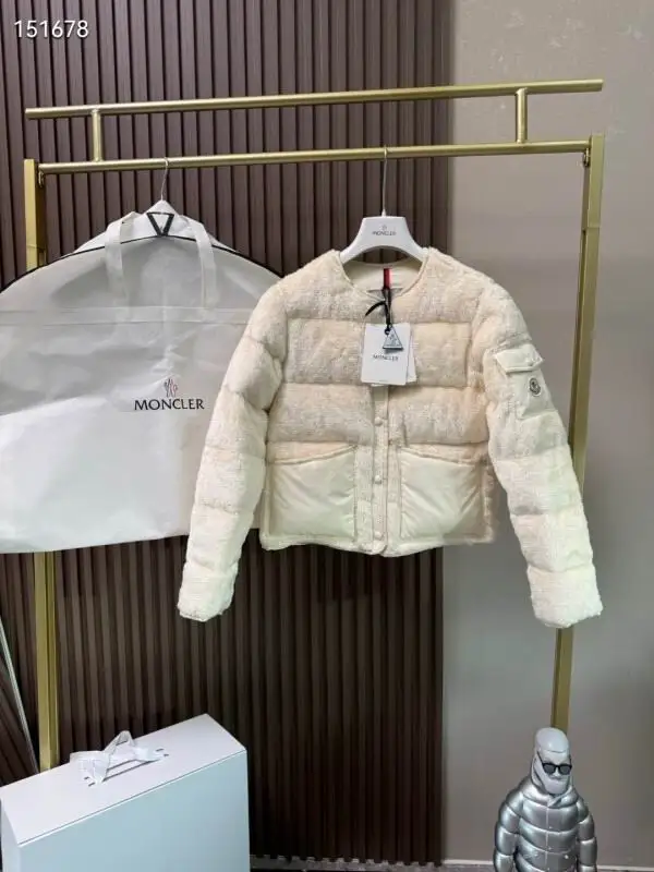 Moncler sz0-3 26yr325