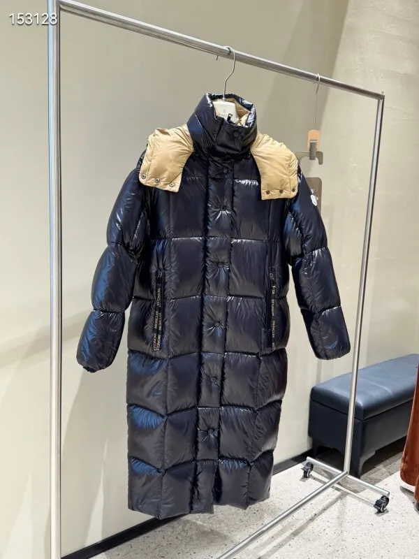 Moncler sz0-3 26yr327