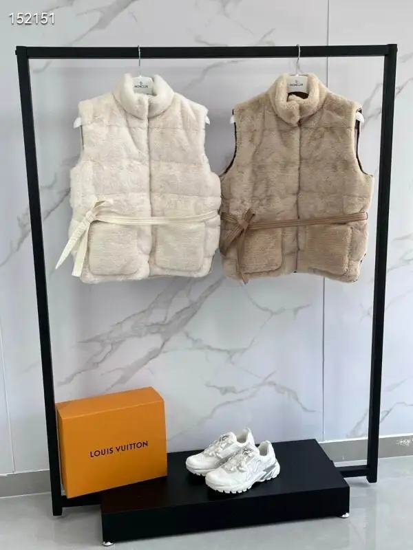 Moncler sz1-4 26yr345