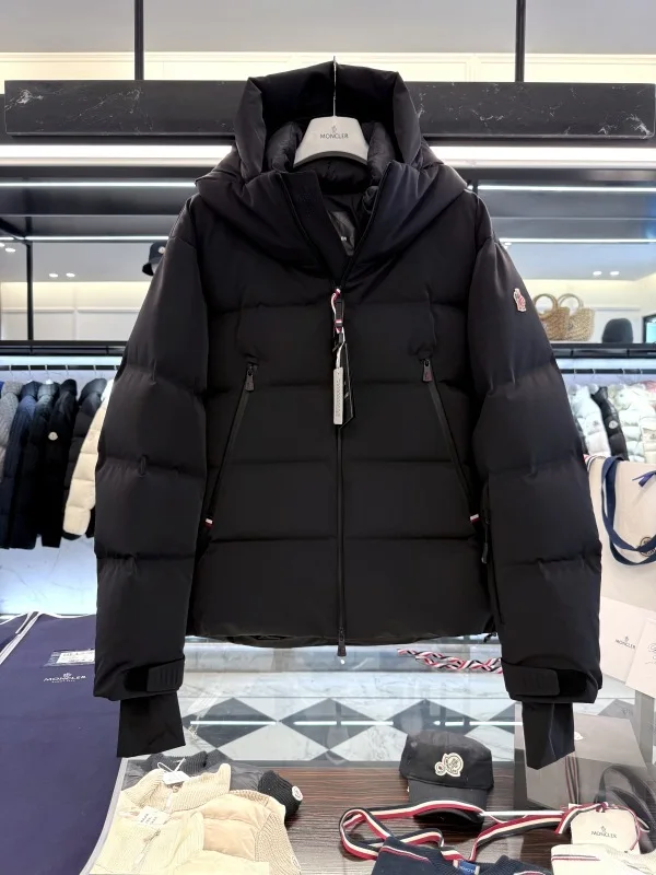 Moncler sz1-5 26yr362