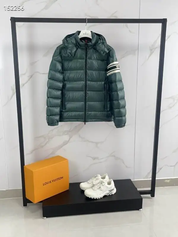 Moncler sz1-5 26yr366